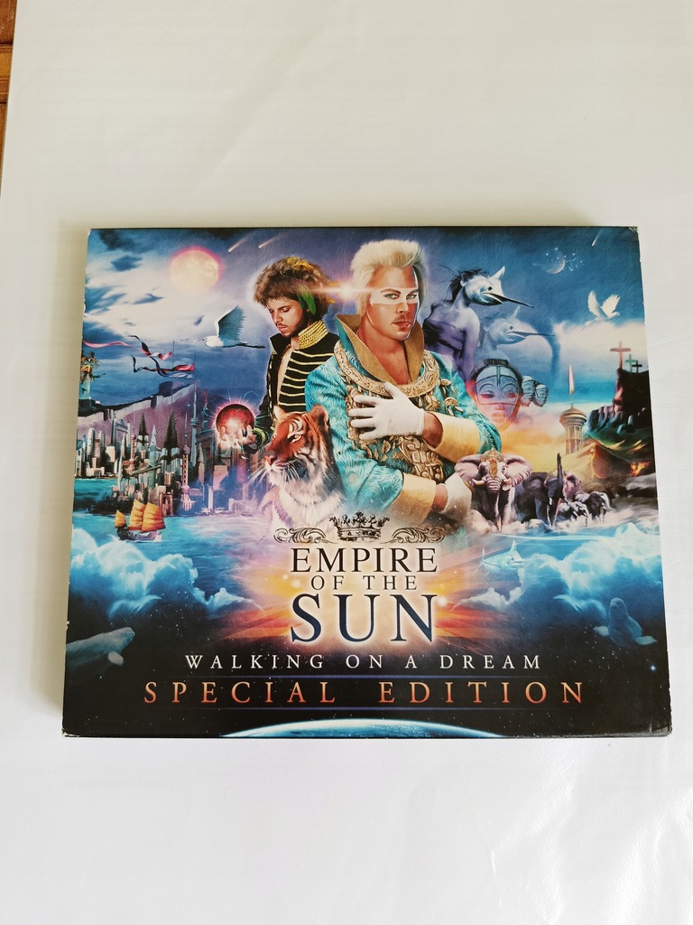 CD Walking On A Dream Empire Of The Sun SPECIAL EDITION