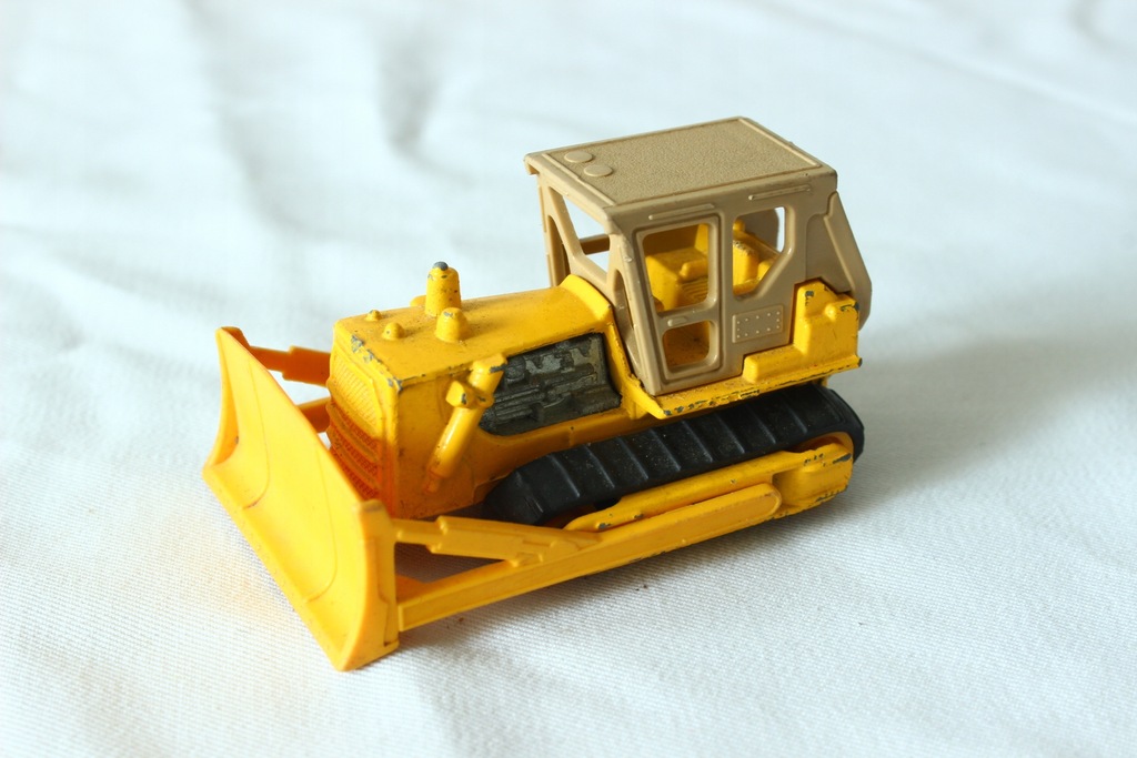 Matchbox -Caterpillar Tractor - #19