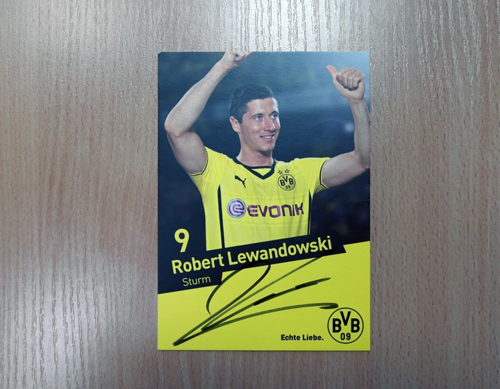 Robert Lewandowski - karta z podpisem