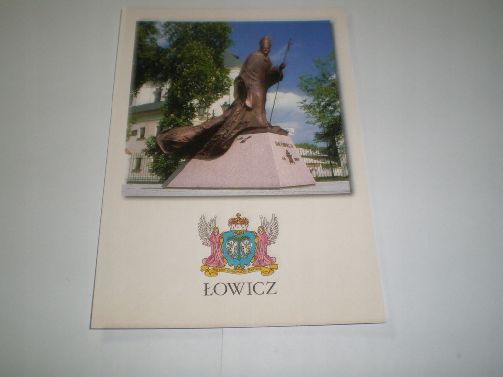 Łowicz 2 - pomnik Papież Jan Paweł II