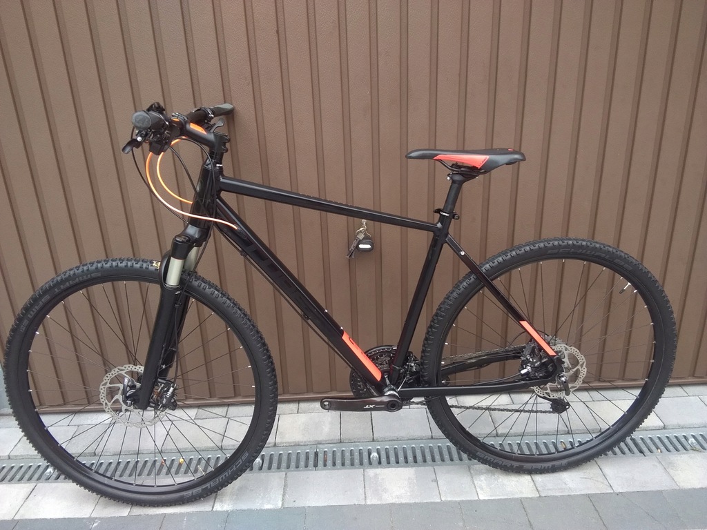 Rower Cube Tonopah 30 Deore XT RockShox ParagonAir