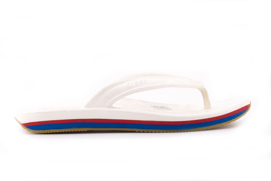 crocs retro flip flop