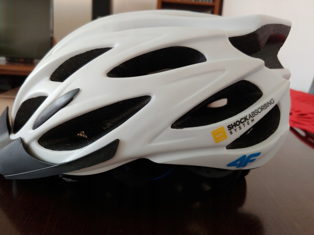 KASK rowerowy 4F nie używany