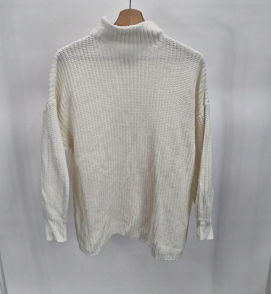 SWETER DAMSKI KLASYCZNY PÓŁGOLF BIAŁY GŁADKI LUŹNY PROSTY M 083