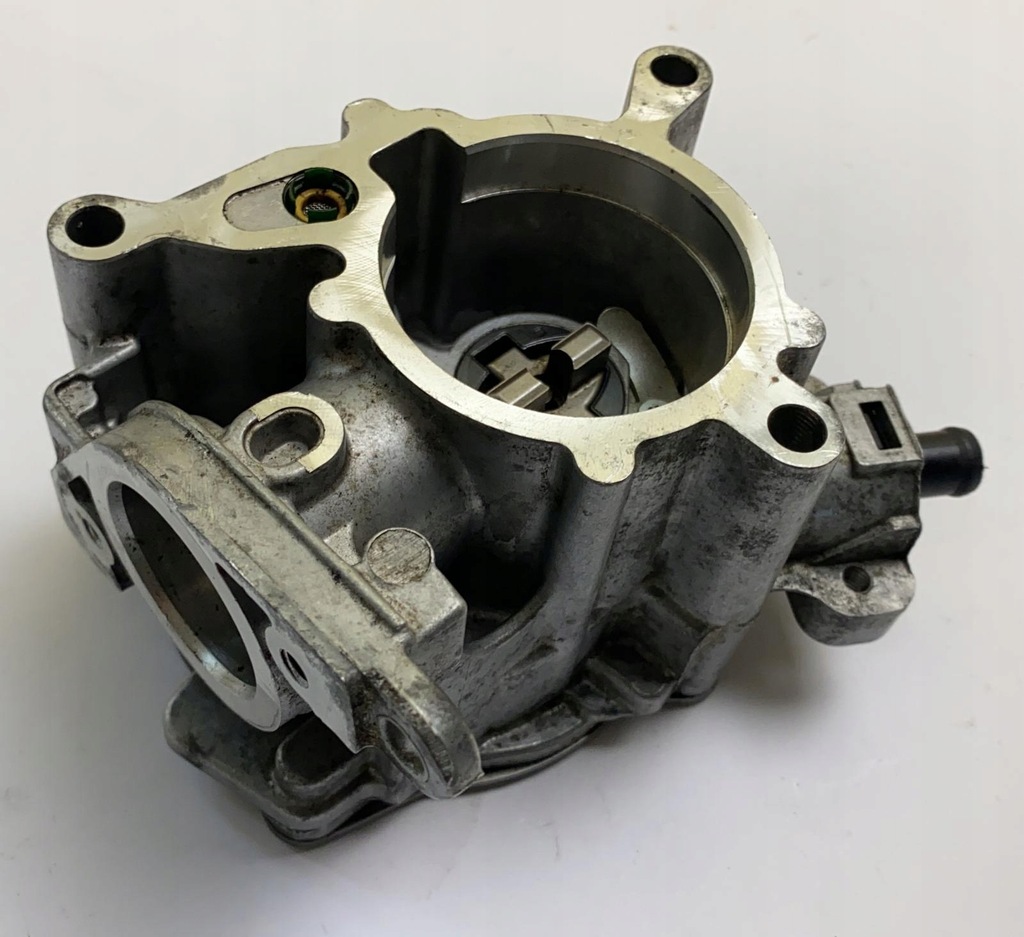 POMPA VACUM ORYGINALNA AUDI 1.8 TFSI 06J145100B