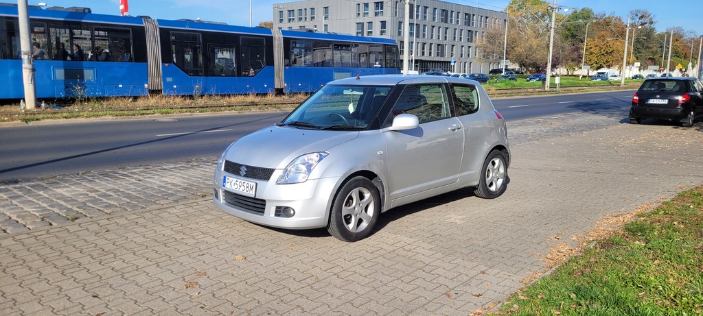 SUZUKI SWIFT IV 1.3 93 KM
