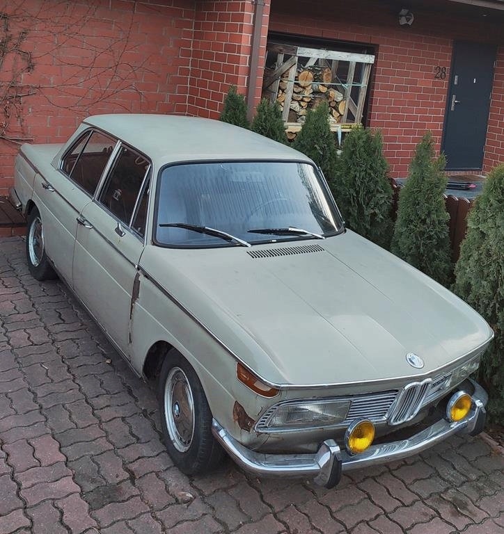 BMW 2000 Neue Klasse 1970r seria 5 przed E12, E28