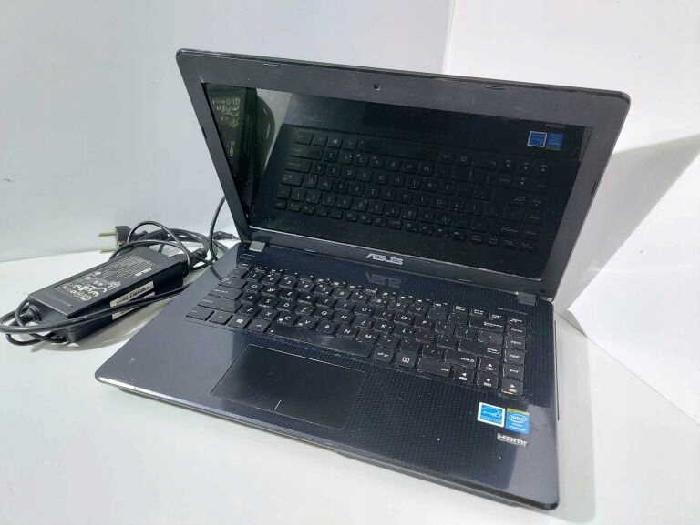 LAPTOP ASUS SONICMASTER - 10424281974 - oficjalne archiwum Allegro
