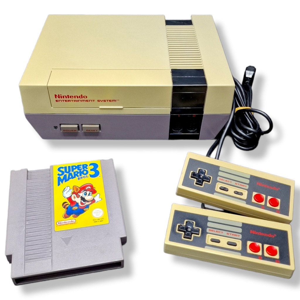 Konsola Nintendo NES PAL z grą Super Mario Bros 3