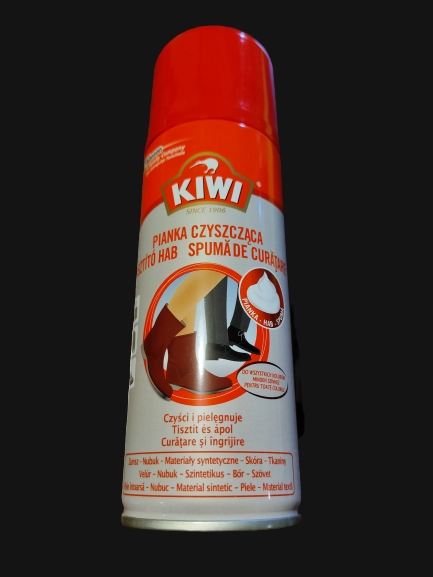 KIWI Pianka Czyszcząca 200 ml Zamsz Nubuk Syntetyk