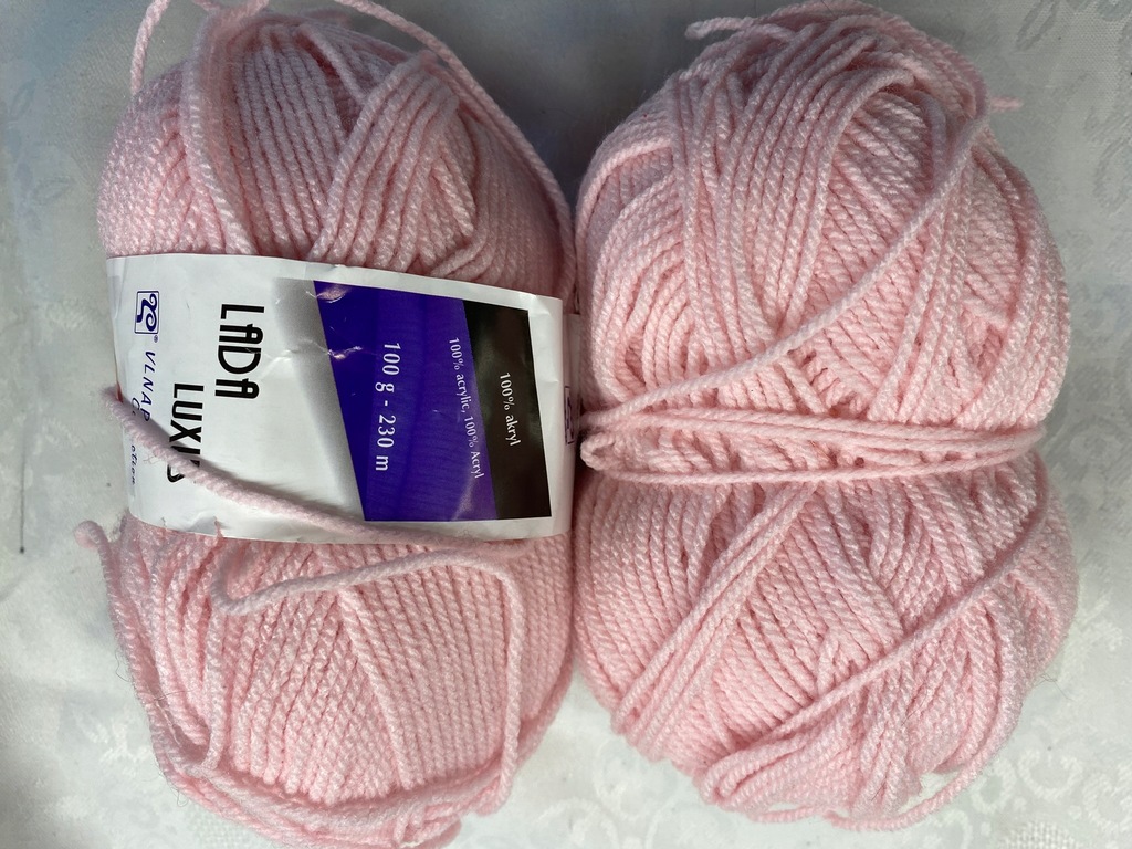 WŁÓCZKA akryl 19 dkg nr 26.07-21