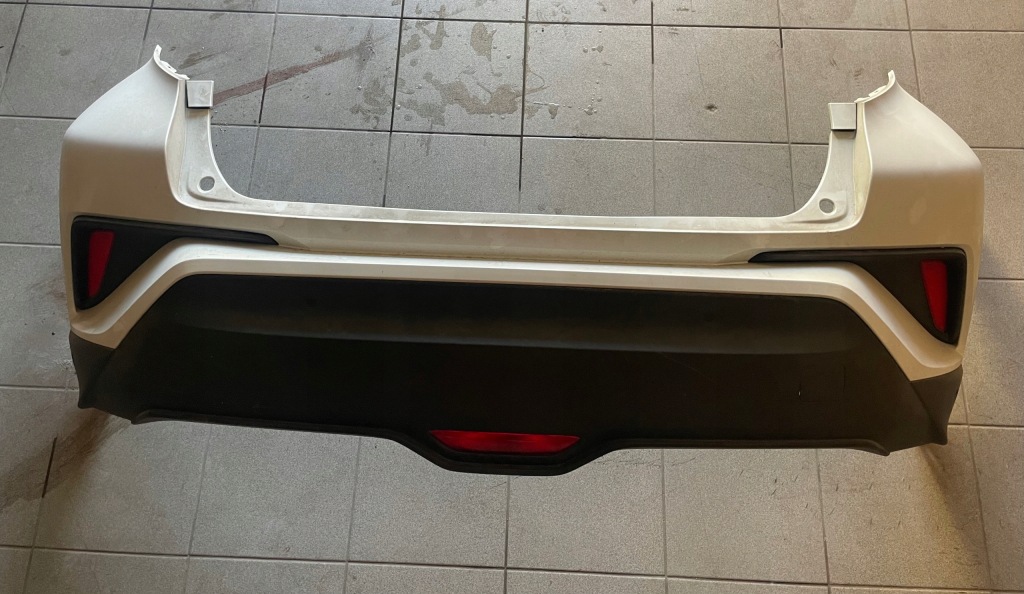 TOYOTA CHR ZDERZAK TYL TYLNY KLAPA 070 - 14327699556 - oficjalne ...