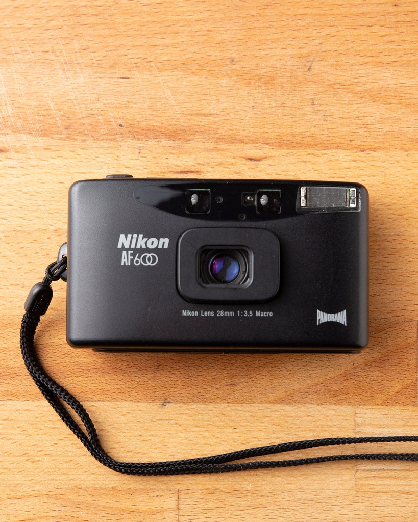 Nikon Lite Touch AF AF600 28mm + Pasek Uszkodzony