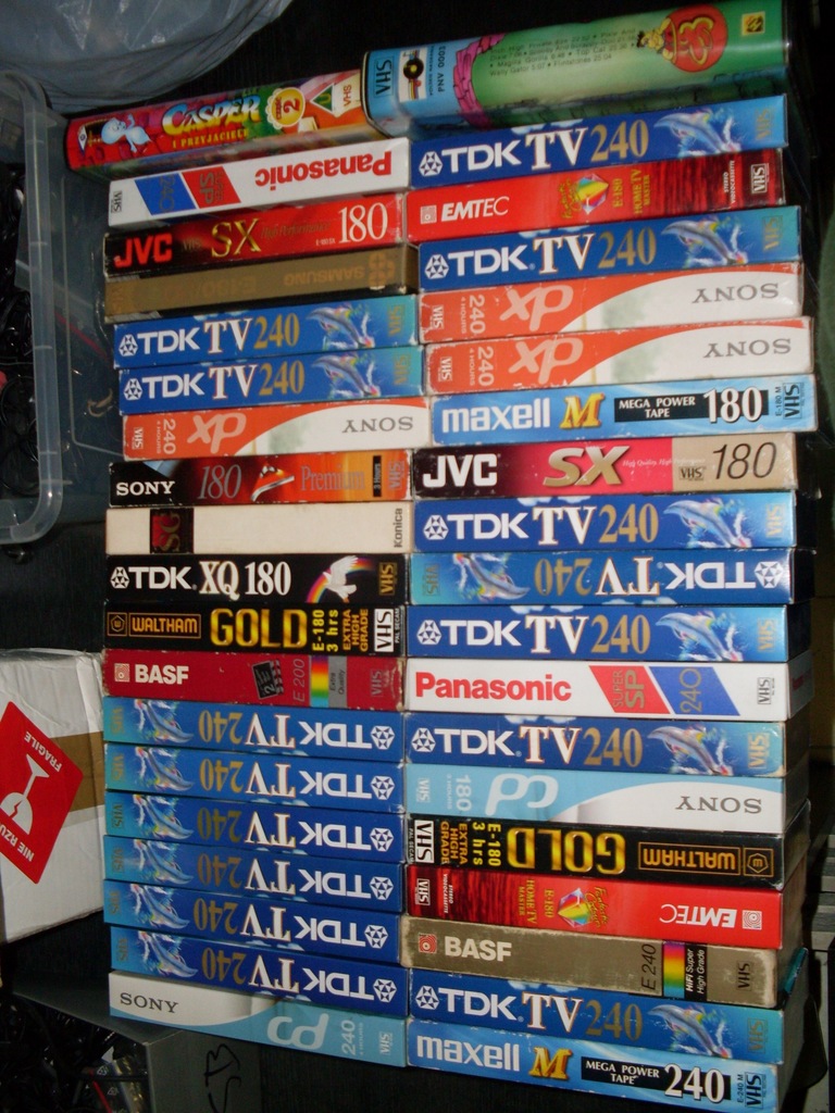 Zestaw kaset VIDEO VHS - 38 sztuk w tym 4 nowe