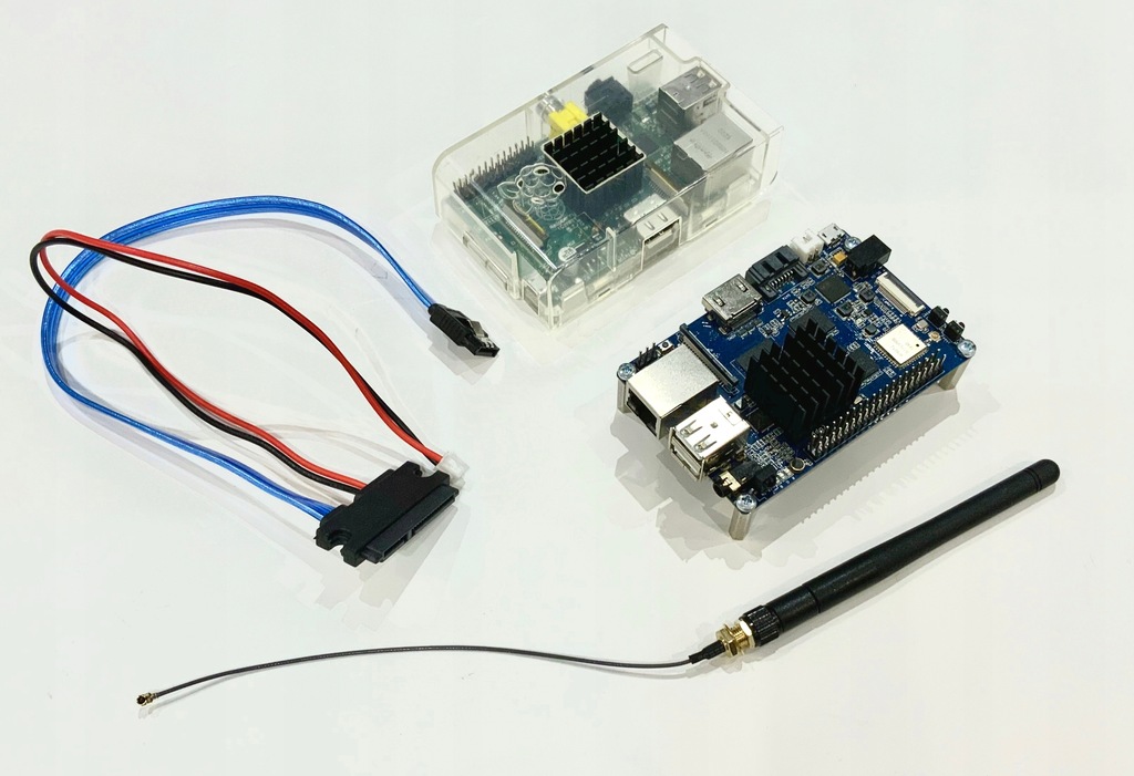 Raspberry Pi Model B 256MB + Banana Pi M2U