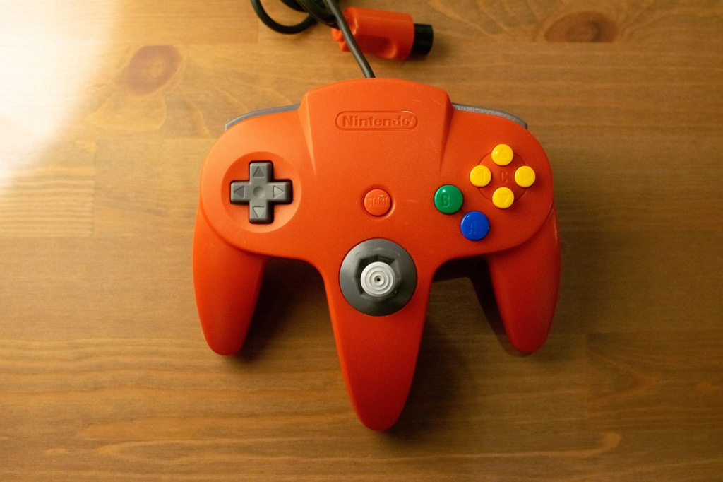 Oryginalny pad Nintendo 64 - czerwony