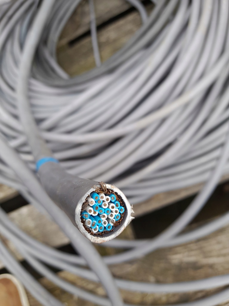 NEXANS TCX(C) PRZEWÓD WIELOŻYŁOWY 14X2X0,75