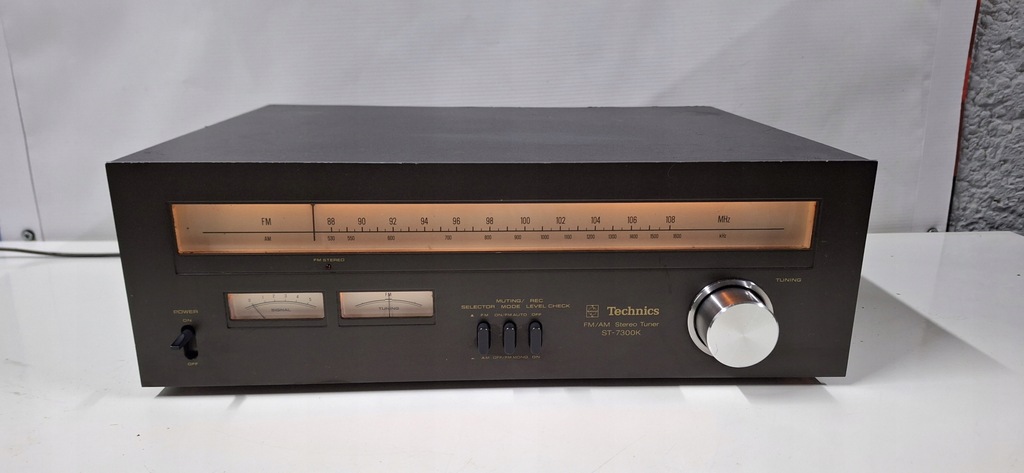 Tuner Aalalogowy Technics ST-7300K