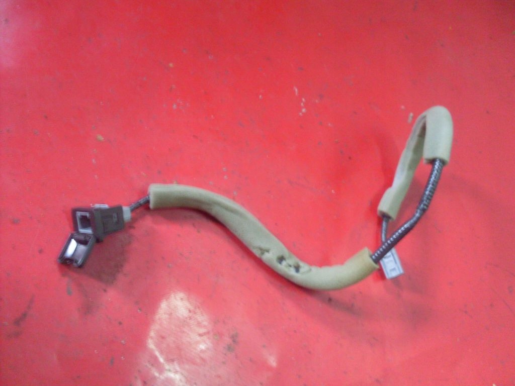 GNIAZDO USB HONDA JAZZ III 1.4B AT 13R 7535765658 oficjalne