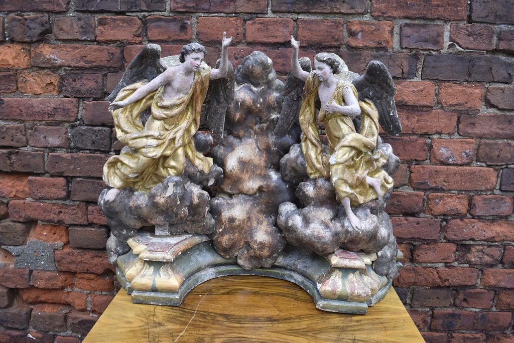 Barokowe figury aniołów