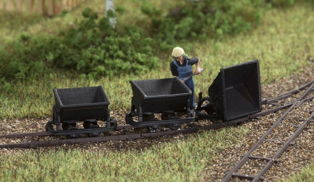 Zestaw wagonów kolejki polowej 4,5 mm TT atrapy