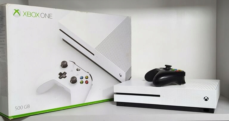 KONSOLA XBOX ONE S 500GB KOMPLET