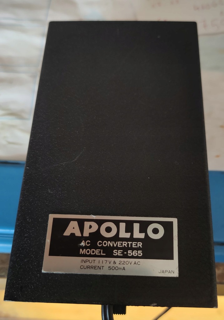 Japoński zasilacz uniwersalny SE - 565 Apollo