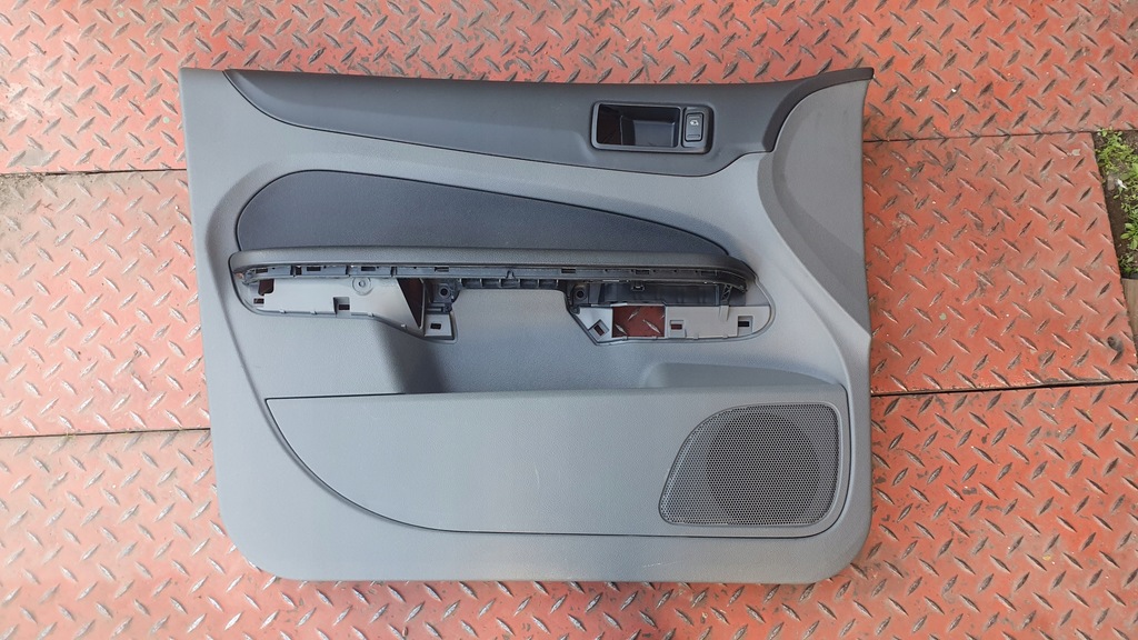 FORD FOCUS MK2 II LIFT BOCZEK TAPICERKA DRZWI LEWY PRZÓD