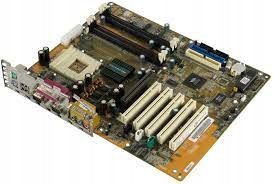 Procesor AMD ATHLON 2000+ oraz Płyta SHUTTLE AK32A