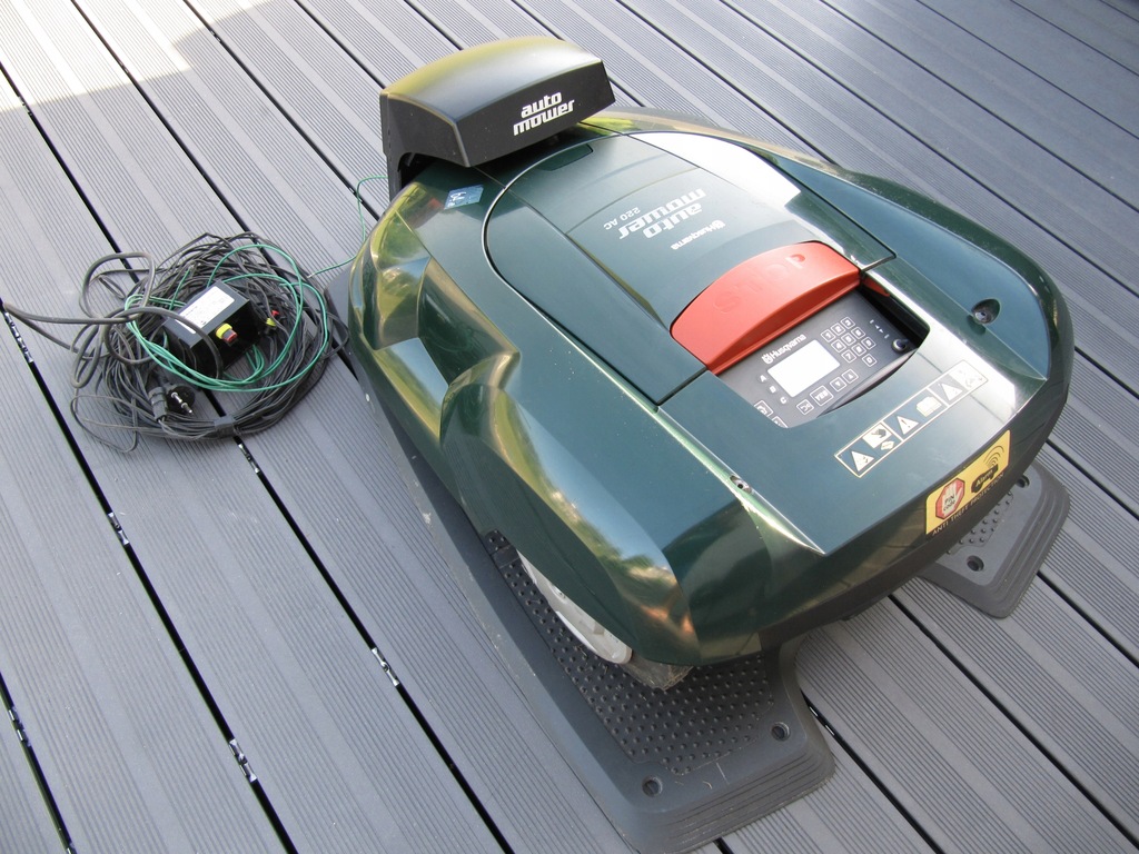 KOSIARKA AUTOMATYCZNA HUSQVARNA AUTOMOWER 220 AC 8283016403