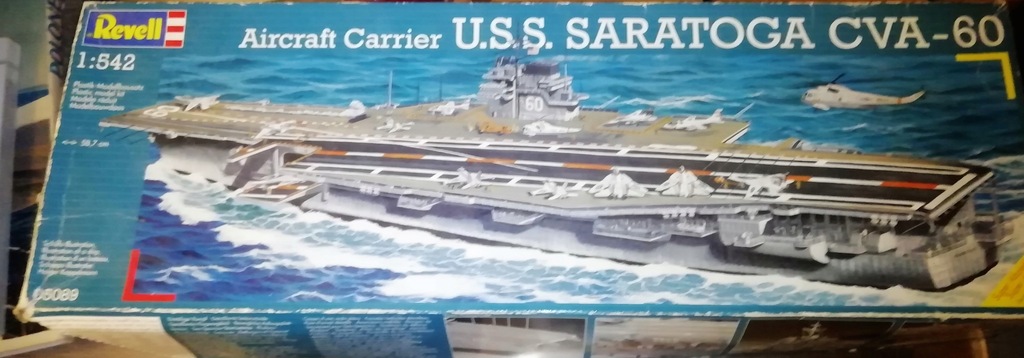 REVELL 05089 USS SARATOGA CVA-60 model rozpoczęty