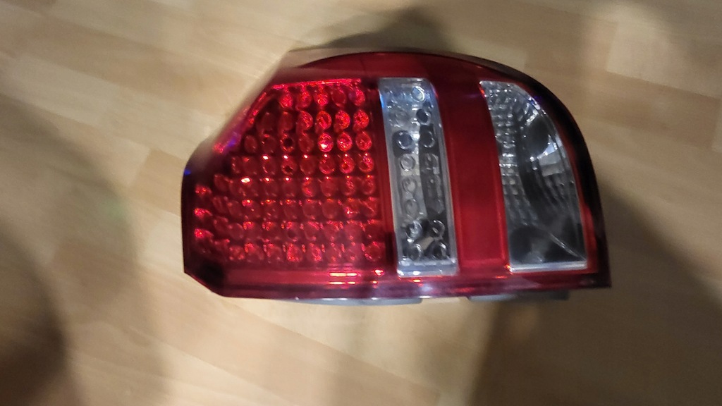 KIA CEED KOMBI LIFT LAMPA PRAWY TYŁ TYLNA PRAWA