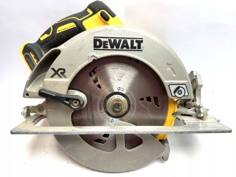 PILARKA TARCZOWA DEWALT DCS570