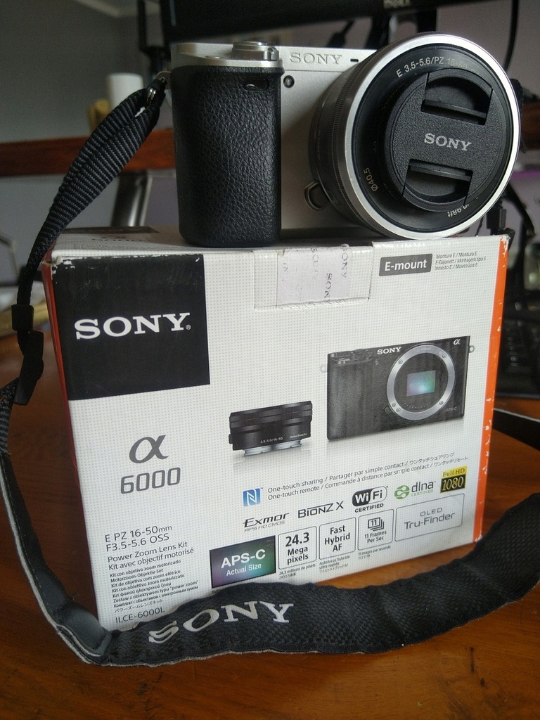 Aparat Foto Sony A6000 + obiektyw wifi 4k komplet