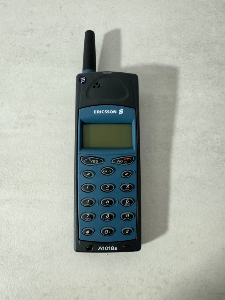 KULTOWY TELEFON ERICSSON A1018S