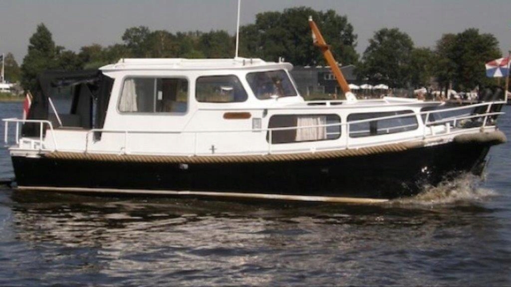 Купить Стальная моторная яхта 8,5 м: отзывы, фото, характеристики в интерне-магазине Aredi.ru