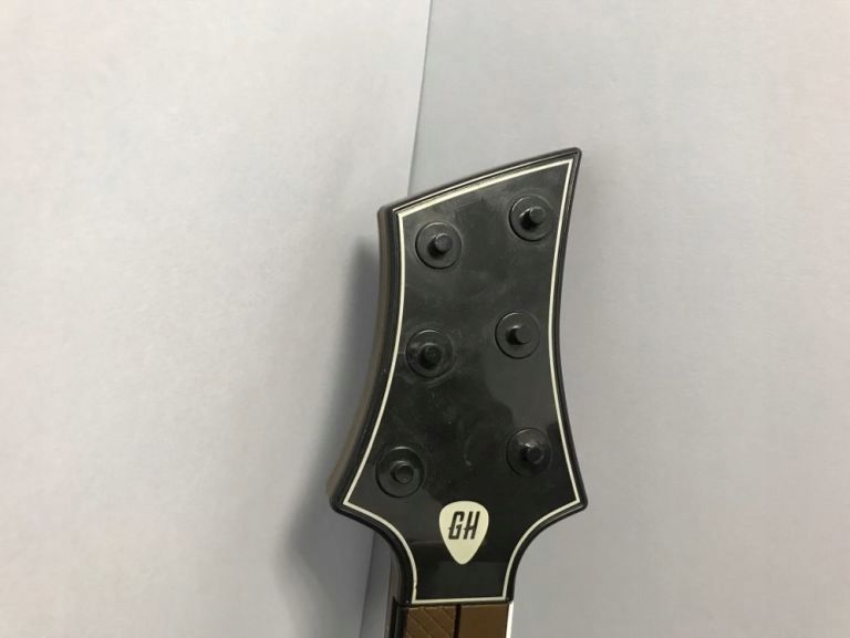 GITARA GUITAR HERO + ADAPTER 9179894122 oficjalne archiwum Allegro