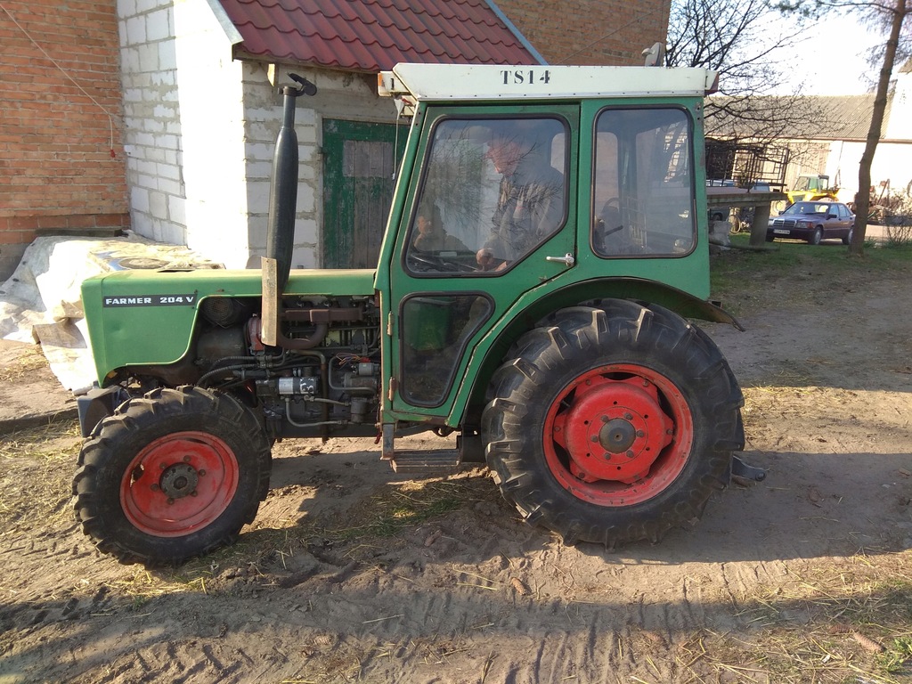 Traktorek fendt farmer 204v komunalny