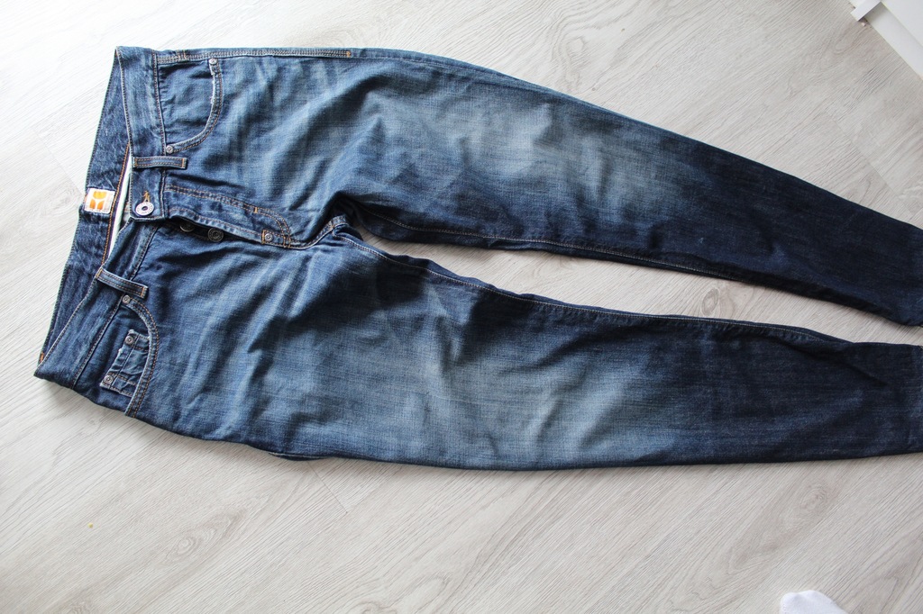 HUGO BOSS _ SPODNIE JEANS _W 32 L 34