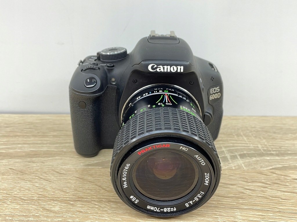 Aparat cyfrowy Canon 600D Korpus + Dwa Obiektywy