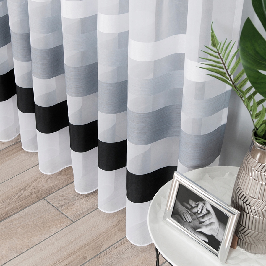 Купить Тюлевая штора-вуаль с серыми и черными атласными полосами для гостиной: отзывы, фото, характеристики в интерне-магазине Aredi.ru
