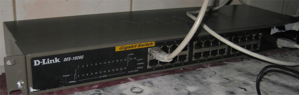 Switch D-Link 26p DES-1026G(24x10/100Mbit 2x1Gbit)