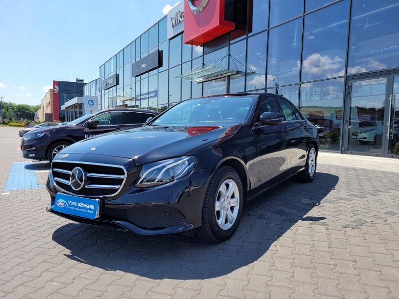 Mercedes E 220 LED High Performance 2.0 194KM