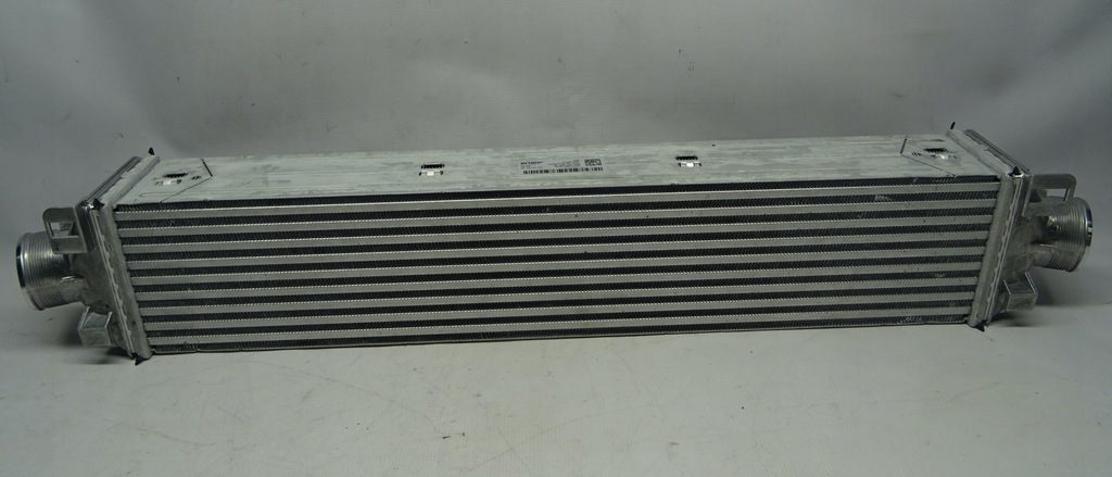 Audi A4 A5 Chłodnica Intercooler NOWA 8W0145805AB