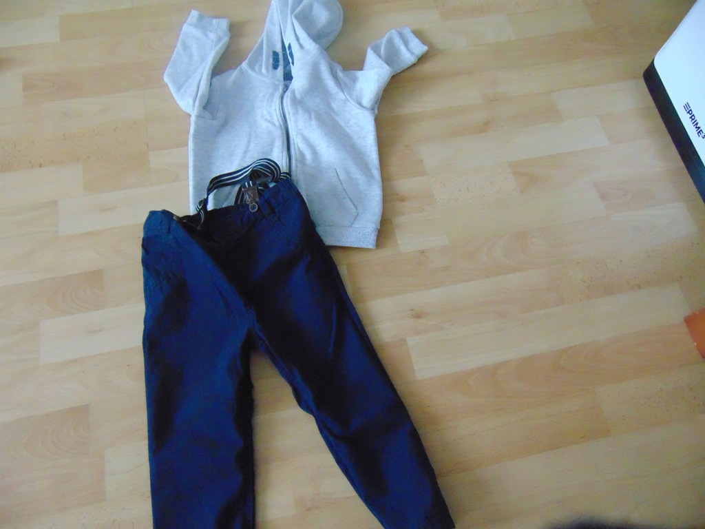 F&F Spodnie z szelkami 18-24M + bluza F&F