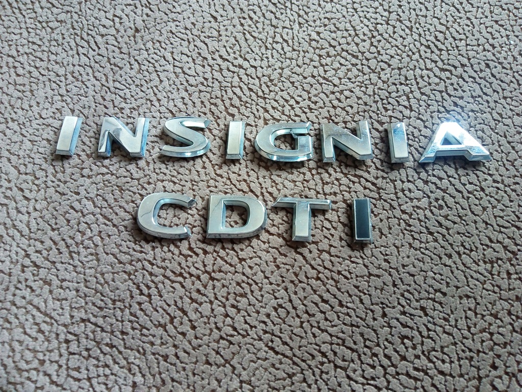 Insignia CDTI napis logo emblemat