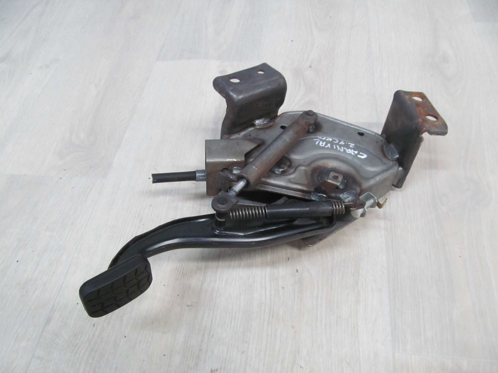 KIA CARNIVAL 0206 PEDAL HAMULCA POSTOJOWEGO 7295667600