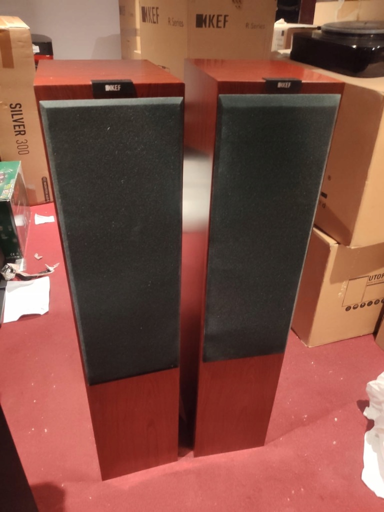 KEF R900 maskownice szpilki kartony PARA