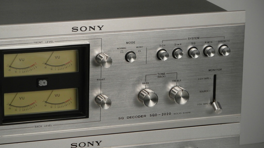 Kolekcionerski Zestaw SONY TA-3200F/SQD-2020 1970r