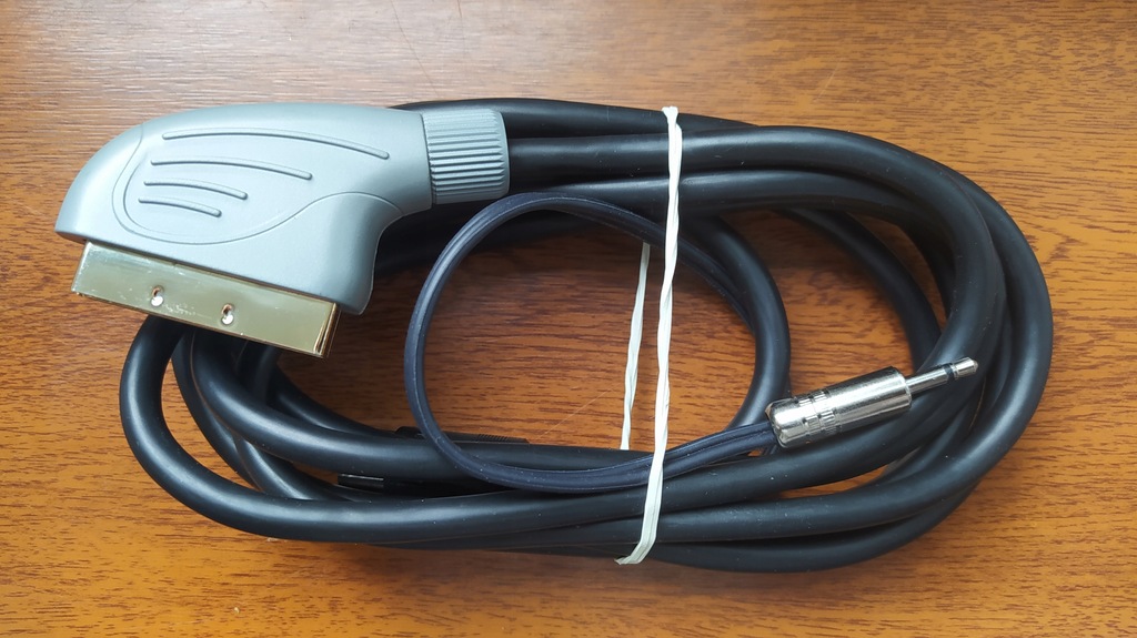 Kabel ZX SPECTRUM +2 SZARY RGB SCART GOLD AV 2,5m